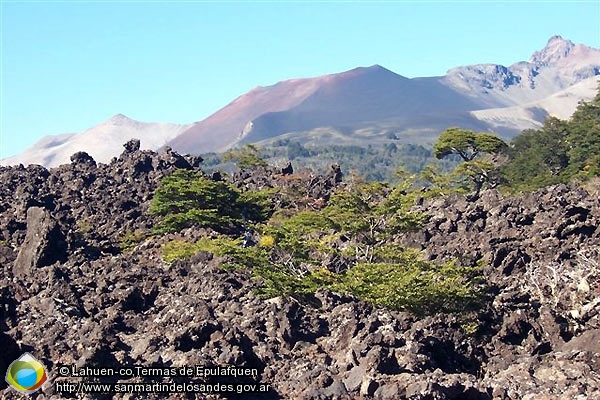 Foto Volcán Achen Niyeu (Lahuen-co,Termas de Epulafquen)