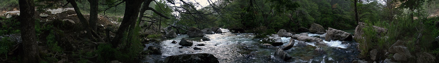 Panorámica 360º Río Pichi Traful (Santiago Gaudio)
